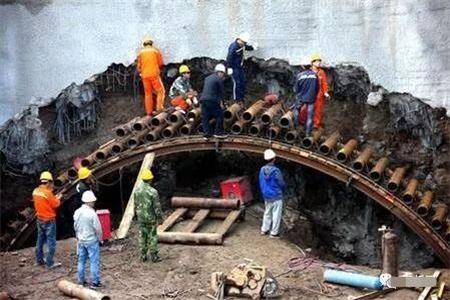 滦县隧道钢花管支护案例